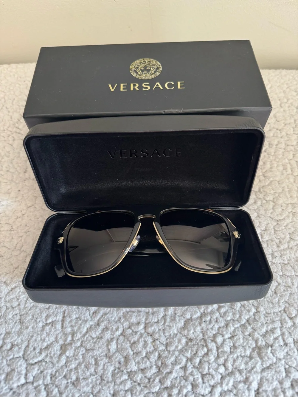 NWOT Versace 2199 Flat Top Aviator Polarized Sunglasses